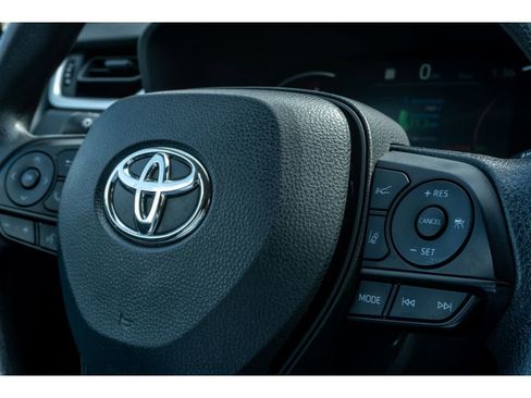 Used 2024 Toyota RAV4 XLE image 27