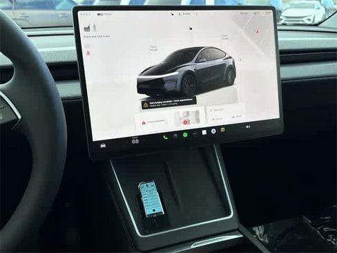 Used 2026 Tesla Model Y AWD image 21