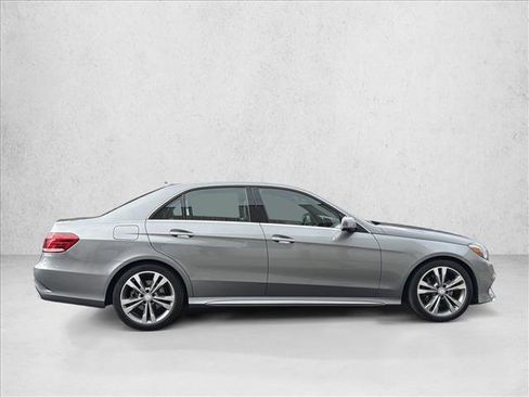 Used 2014 Mercedes-Benz E 350 Sedan image 4