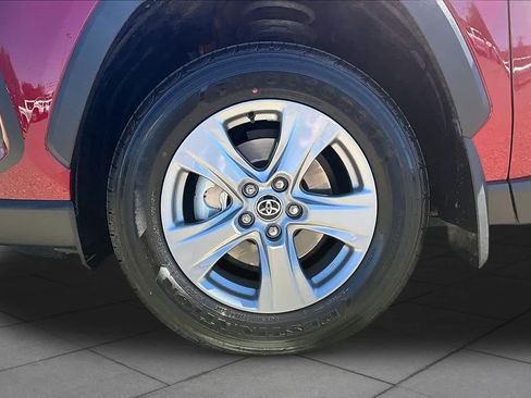 Certified 2025 Toyota RAV4 XLE w/ Convenience Package AWD/4WD image 10