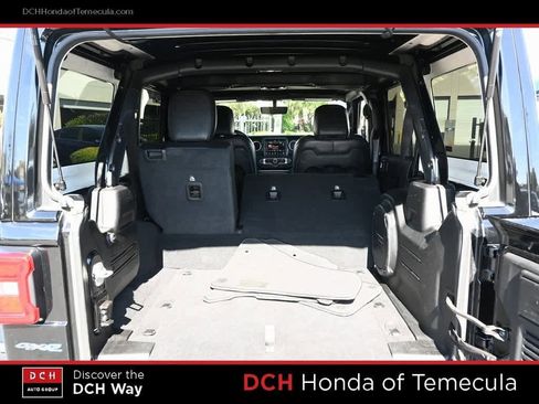 Used 2021 Jeep Wrangler Unlimited Rubicon w/ Cold Weather Group image 22