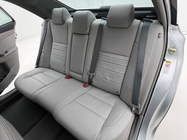 Used 2015 Toyota Camry XLE w/ Moonroof Package FWD image 15