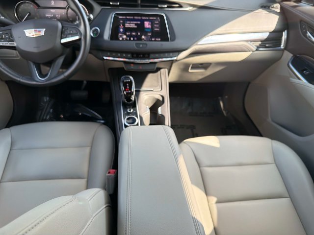 Used 2021 Cadillac XT4 Luxury FWD image 13
