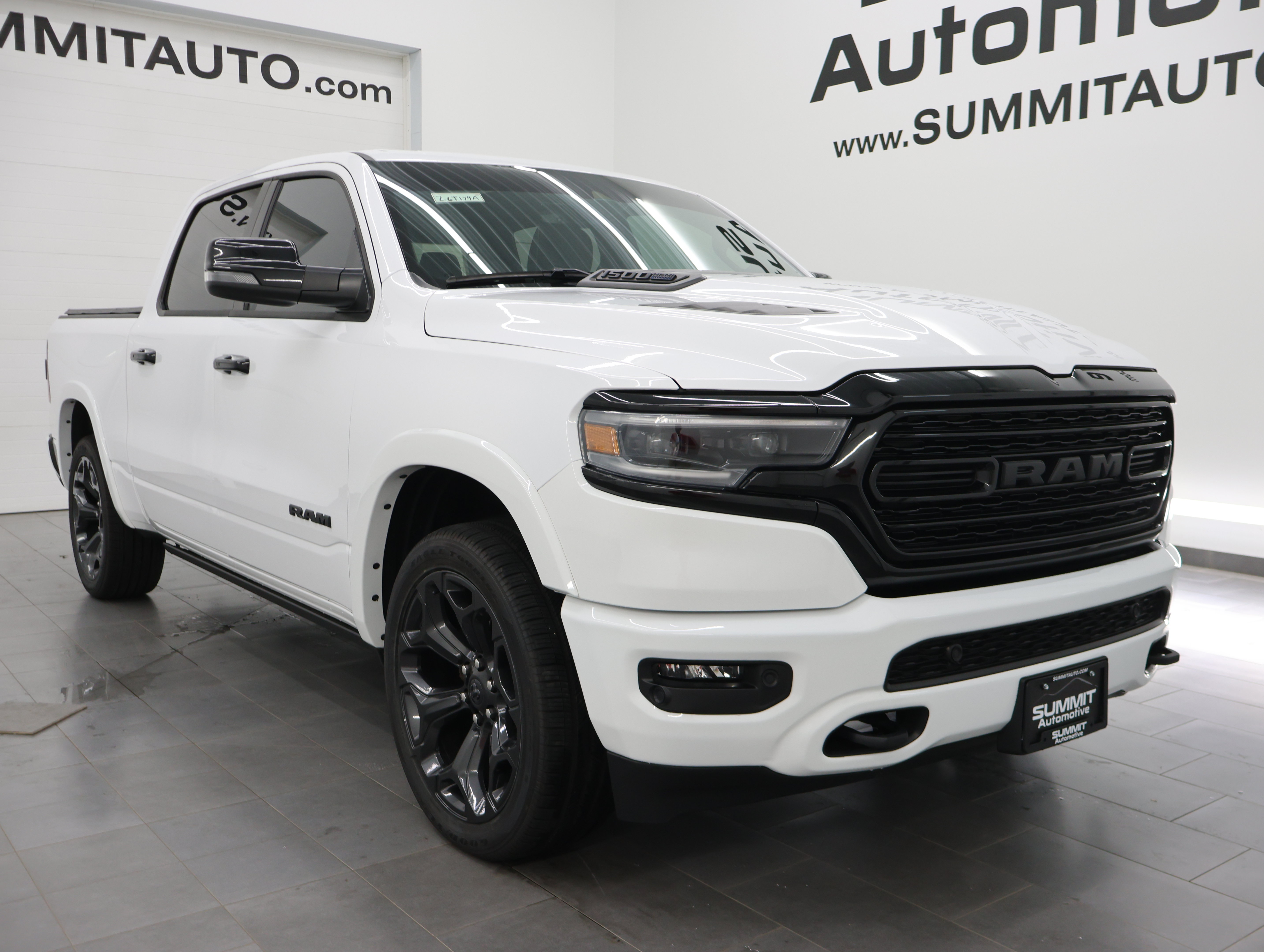 Used 2023 RAM 1500 Limited w/ Night Edition AWD/4WD image 2