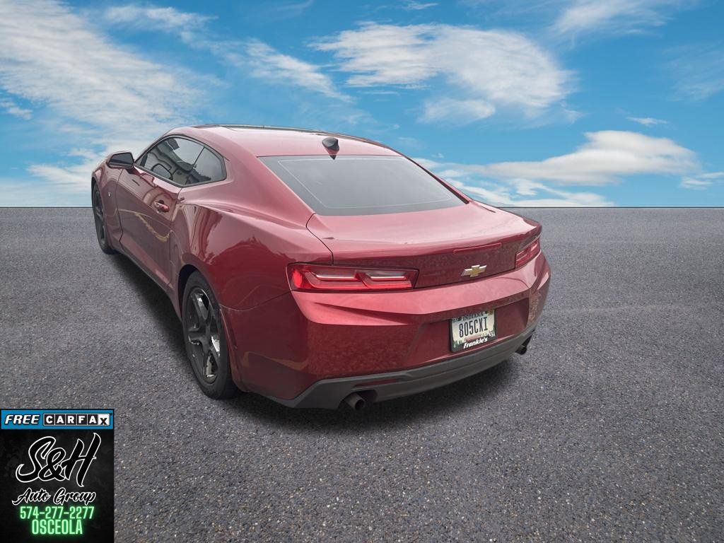 Used 2017 Chevrolet Camaro LT RWD image 7