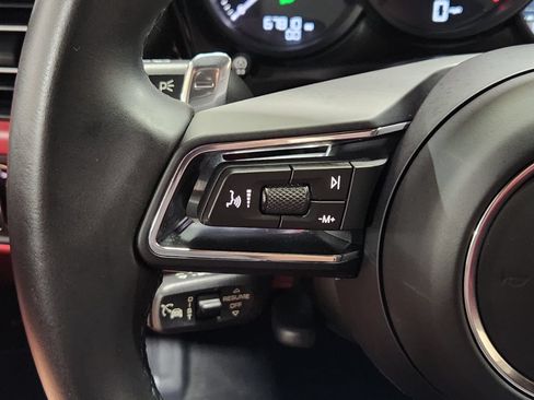 Used 2023 Porsche Macan AWD/4WD image 48