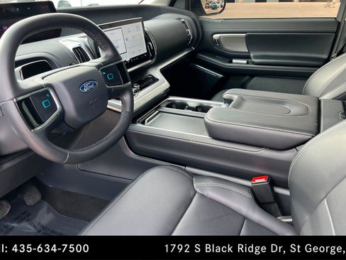 Used 2026 Ford Expedition Max Platinum w/ Driver's Package AWD/4WD image 15