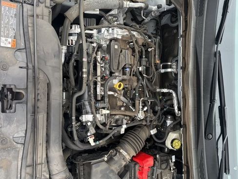 Used 2020 Ford Escape SE image 25