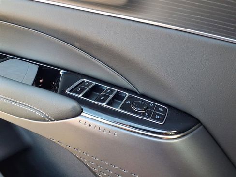 New 2026 Cadillac Lyriq Luxury w/ LPO, Floor Liner Package image 16