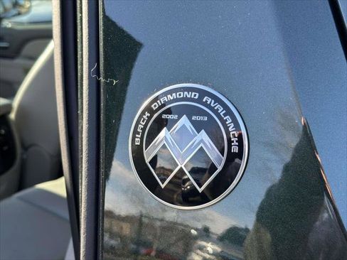 Used 2013 Chevrolet Avalanche LTZ image 19