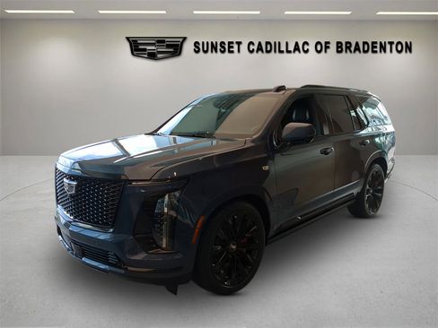 New 2025 Cadillac Escalade Sport Platinum w/ LPO, ONYX Package image 6