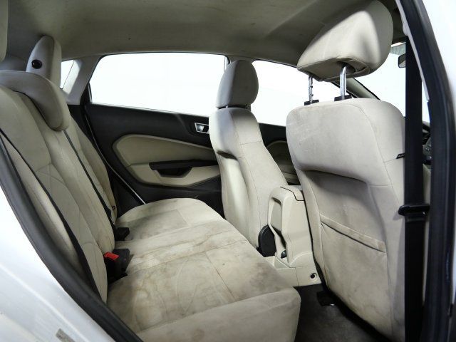 Used 2014 Ford Fiesta SE FWD image 12