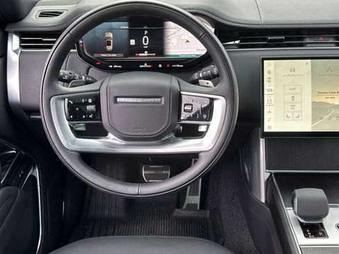 New 2025 Land Rover Range Rover Long Wheelbase SE image 24