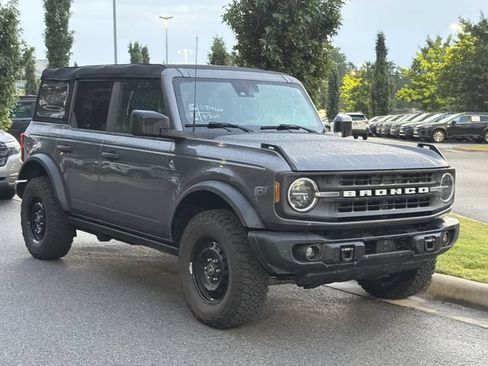Used 2023 Ford Bronco Black Diamond AWD/4WD image 3