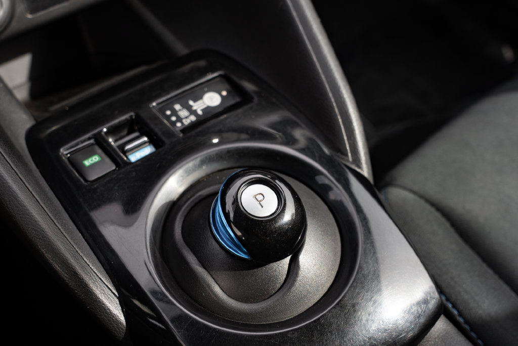Used 2019 Nissan Leaf SV Plus w/ SV All Weather Package FWD image 19