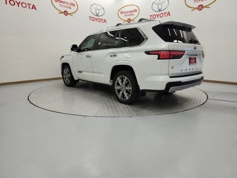 Used 2024 Toyota Sequoia Capstone image 6
