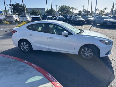 Used 2014 MAZDA MAZDA3 i Sport FWD image 26