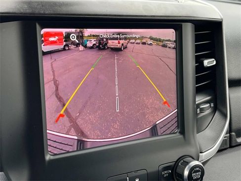 Used 2024 RAM 3500 Big Horn image 34