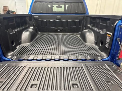 Used 2019 Chevrolet Colorado Z71 AWD/4WD image 11