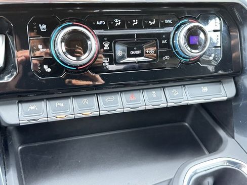 Used 2024 GMC Sierra 1500 Denali w/ Denali Reserve Package image 18