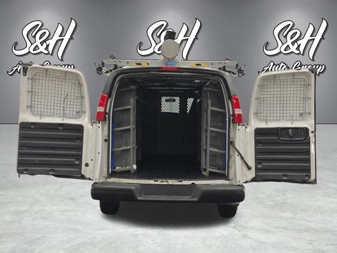 Used 2021 Chevrolet Express 2500 RWD image 28