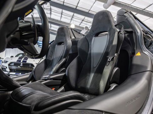Used 2020 McLaren 720S Spider RWD image 36