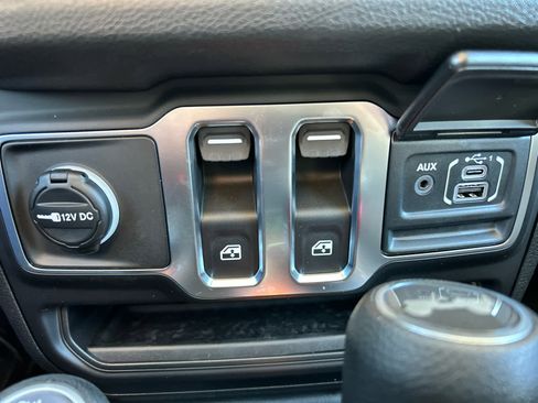 New 2026 Jeep Wrangler Sport AWD/4WD image 30