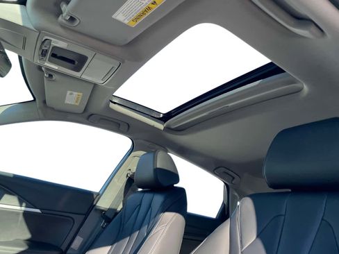 Used 2024 Acura Integra image 12