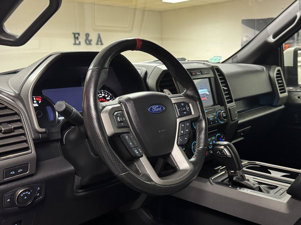 Used 2017 Ford F150 Raptor w/ Equipment Group 802A Luxury AWD/4WD image 27