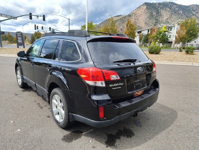 Used 2013 Subaru Outback 2.5i Premium w/ Popular Pkg 1B AWD/4WD image 5