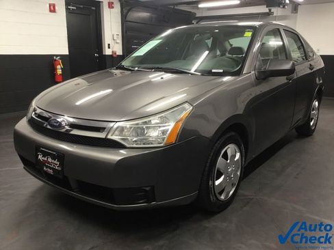 Used 2010 Ford Focus S image 5