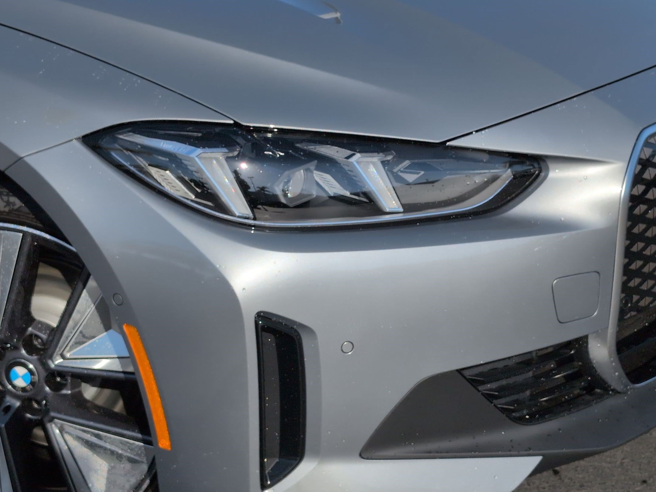 New 2026 BMW i4 eDrive40 w/ Parking Assistance Package RWD image 6