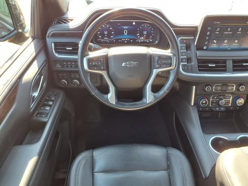 Used 2023 Chevrolet Tahoe Z71 w/ Luxury Package AWD/4WD image 15