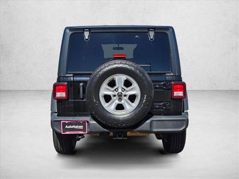 Used 2023 Jeep Wrangler Sport S image 6