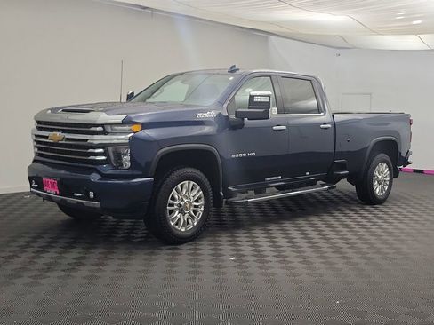 Used 2021 Chevrolet Silverado 2500 High Country w/ Technology Package image 1
