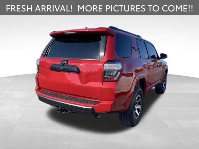 Used 2022 Toyota 4Runner TRD Off-Road Premium w/ Moonroof Package AWD/4WD image 4