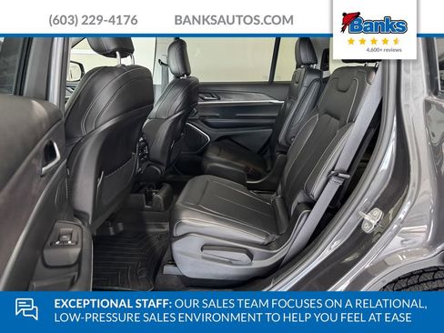 Used 2022 Jeep Grand Cherokee L Limited AWD/4WD image 9