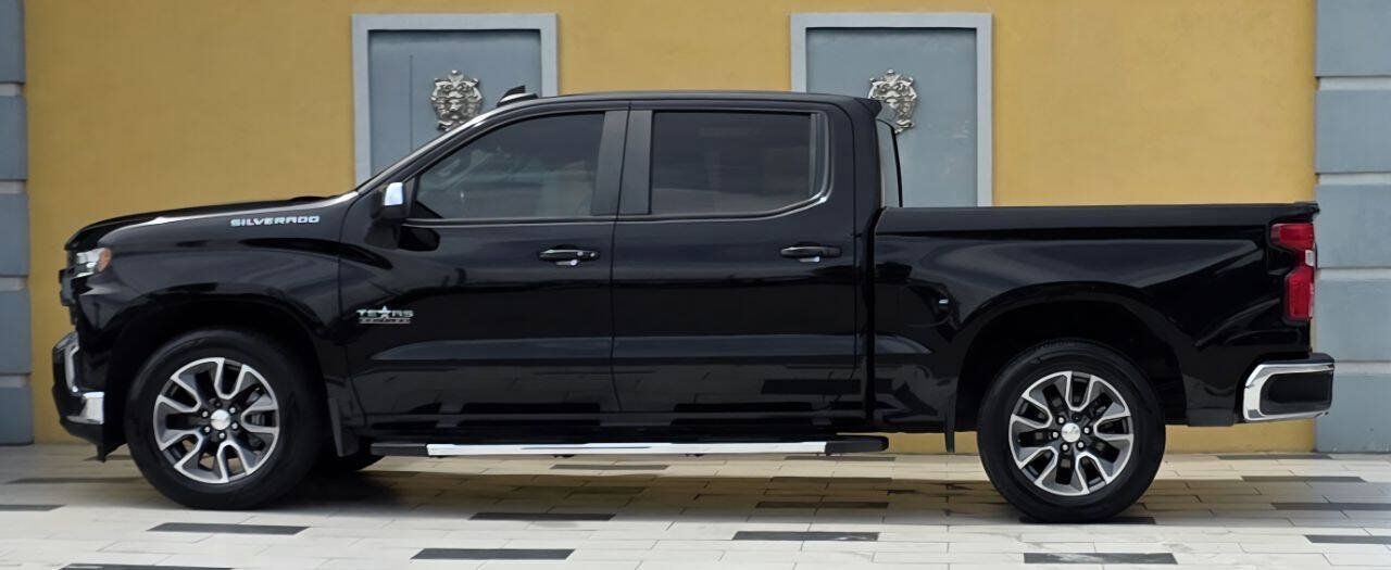 Used 2020 Chevrolet Silverado 1500 LT w/ Texas Edition RWD image 4