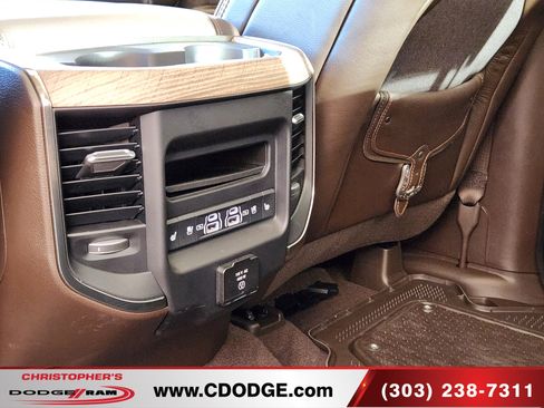 Used 2025 RAM 1500 Limited AWD/4WD image 32