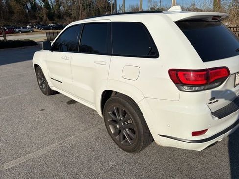 Used 2018 Jeep Grand Cherokee High Altitude image 3