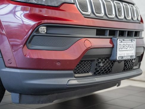 Certified 2022 Jeep Compass Latitude w/ Sun and Sound Group AWD/4WD image 14