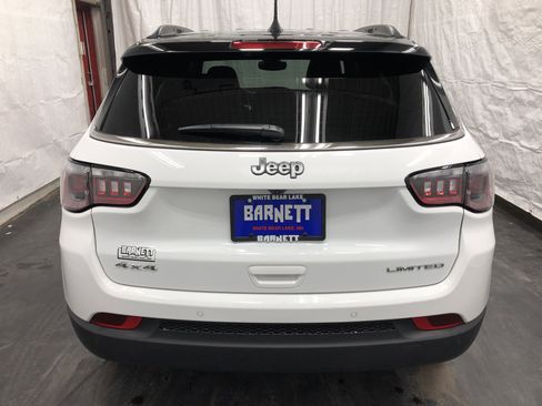 Used 2024 Jeep Compass Limited image 9