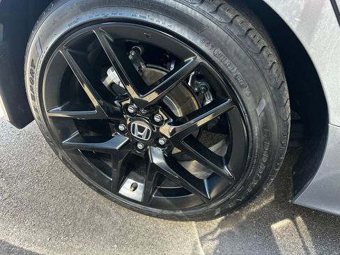 Used 2023 Honda Civic Sport image 23