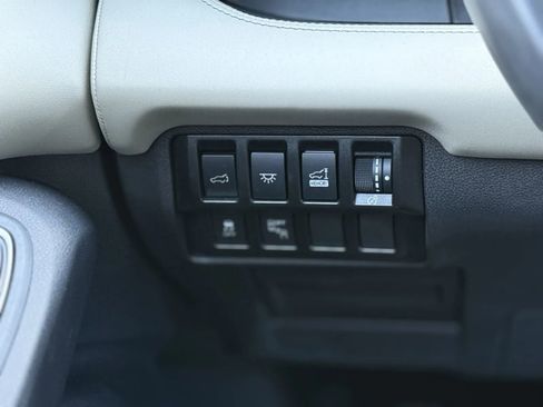 Used 2022 Subaru Ascent Touring image 30