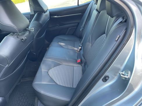 Used 2023 Toyota Camry SE w/ Convenience Package image 8