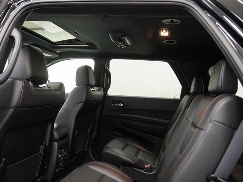 Certified 2025 Dodge Durango GT image 24