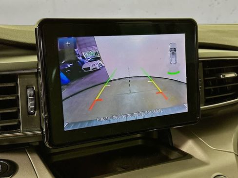 Used 2023 Ford Explorer XLT w/ Equipment Group 202A AWD/4WD image 27