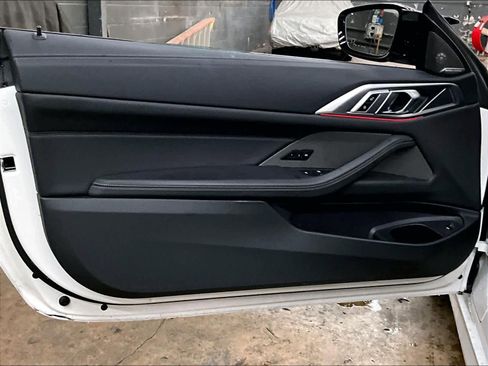 Certified 2025 BMW M440i Convertible w/ Premium Package image 24