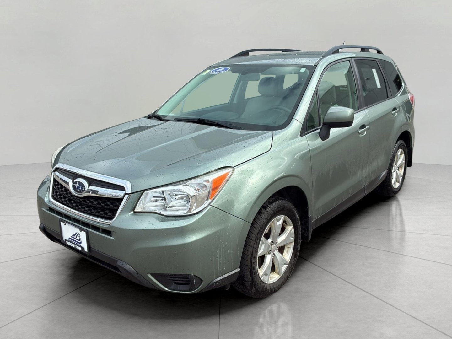 Used 2014 Subaru Forester 2.5i Premium w/ Protection Package #1 AWD/4WD image 4