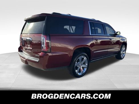 Used 2020 GMC Yukon XL Denali w/ Denali Ultimate Package image 3